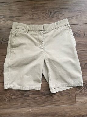 Khakis by GAP Women’s Boyfriend Roll-up Classic Khaki Cotton Shorts Size 2